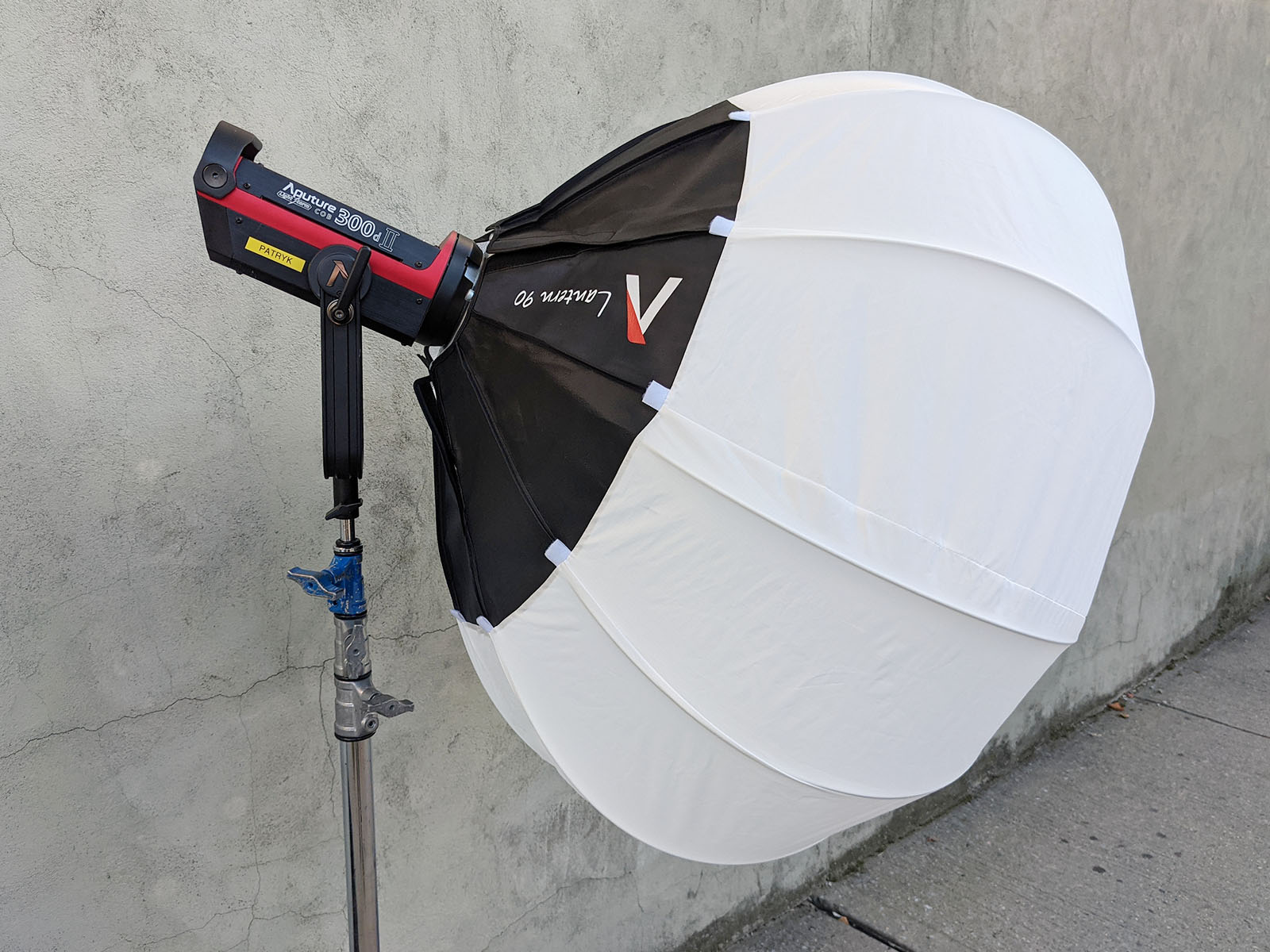 Aputure Lantern 90 + skirt