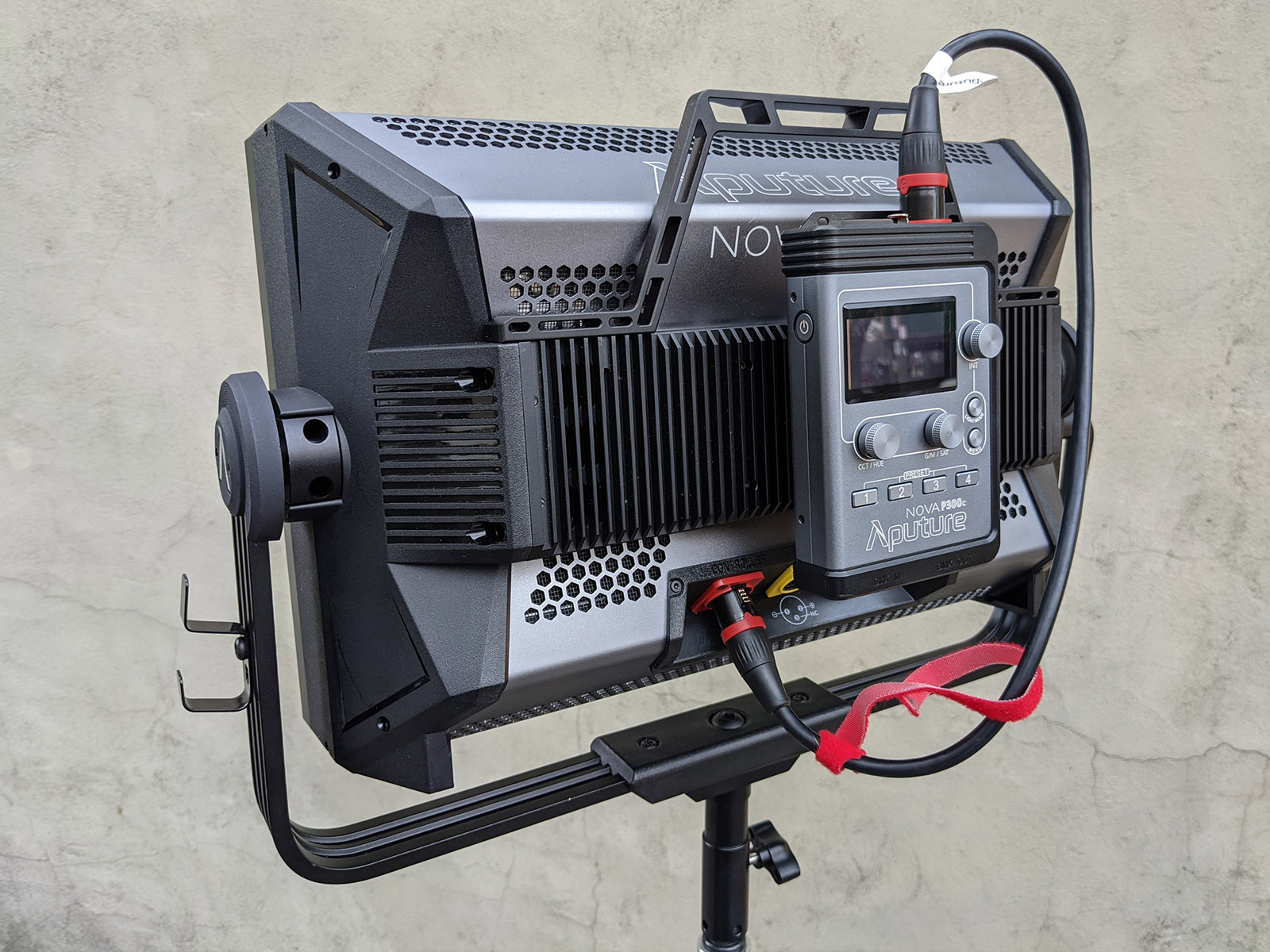 Aputure Nova P300C